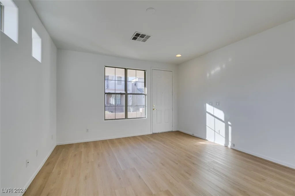 1898 Versante, Las Vegas, NV 89183