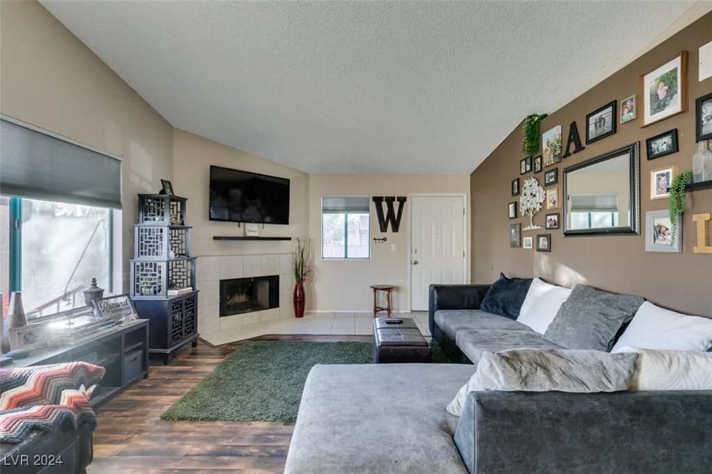 1575 Warm Springs, Henderson, NV 89014