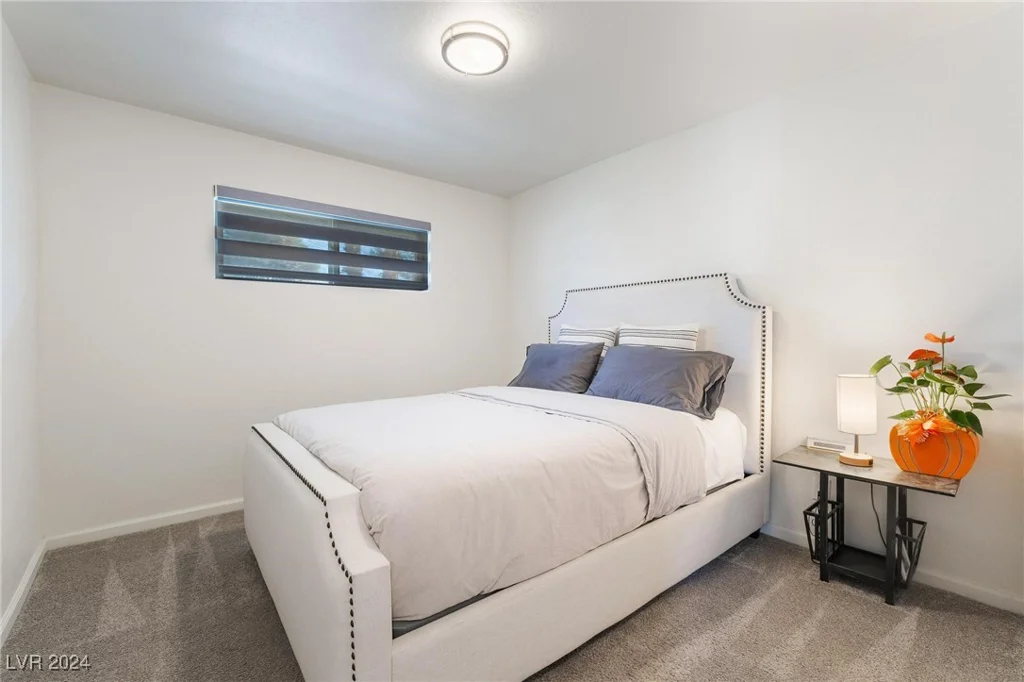1671 Commanche, Las Vegas, NV 89169