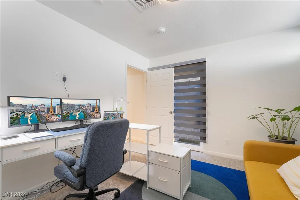 1671 Commanche, Las Vegas, NV 89169