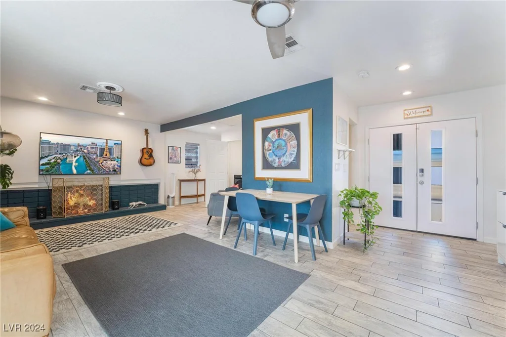 1671 Commanche, Las Vegas, NV 89169