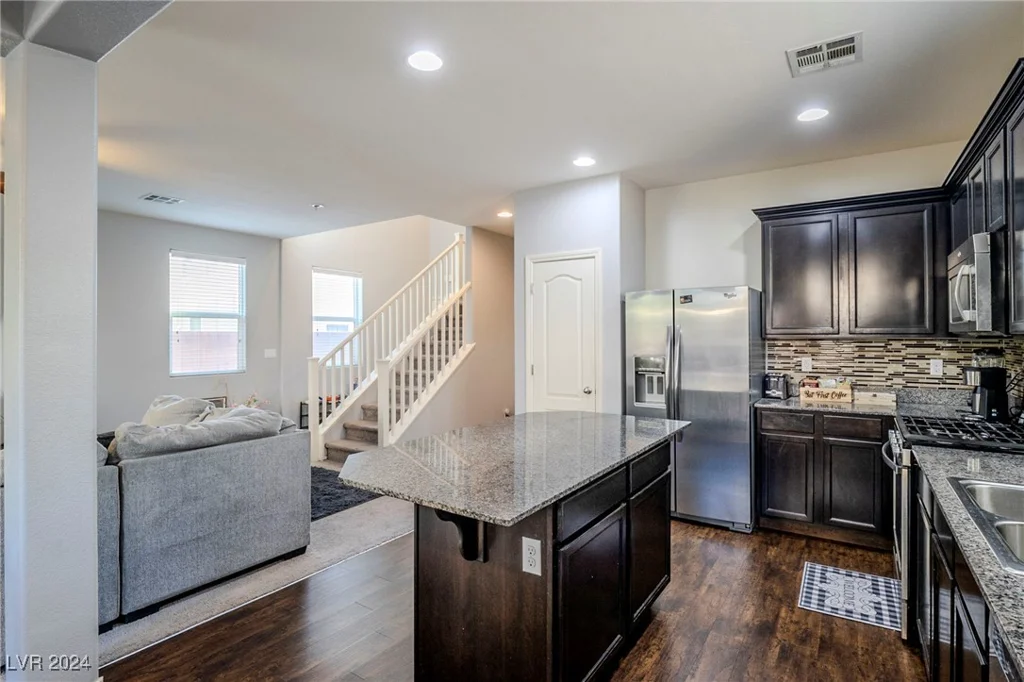 7488 Bakewell, Las Vegas, NV 89179