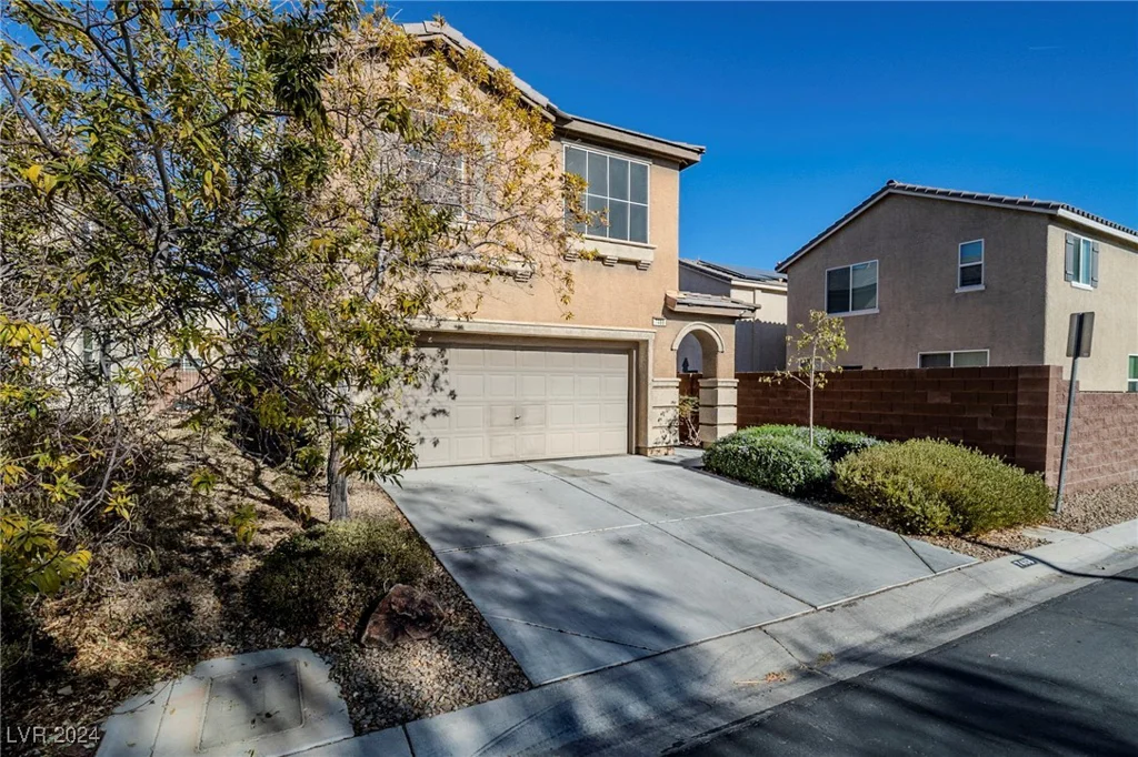 7488 Bakewell, Las Vegas, NV 89179