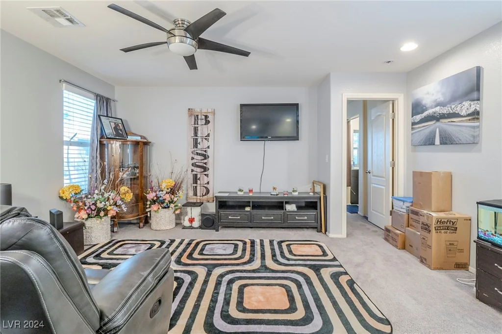 7488 Bakewell, Las Vegas, NV 89179