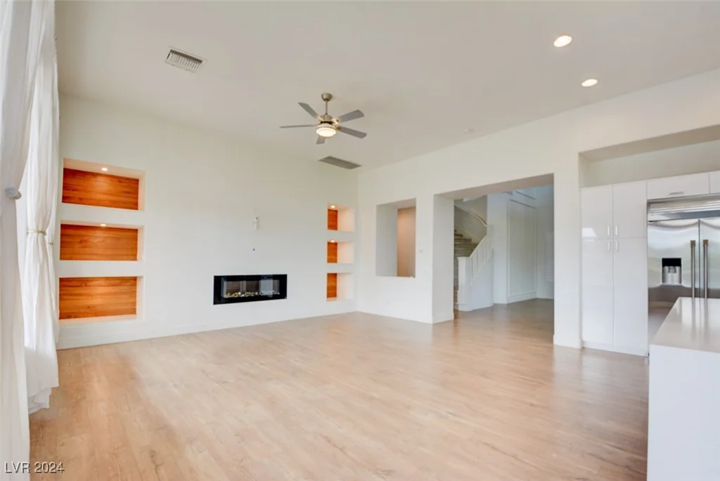 18 Wade Hampton, Henderson, NV 89052