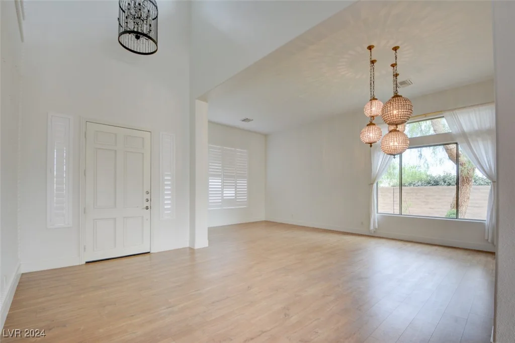 18 Wade Hampton, Henderson, NV 89052
