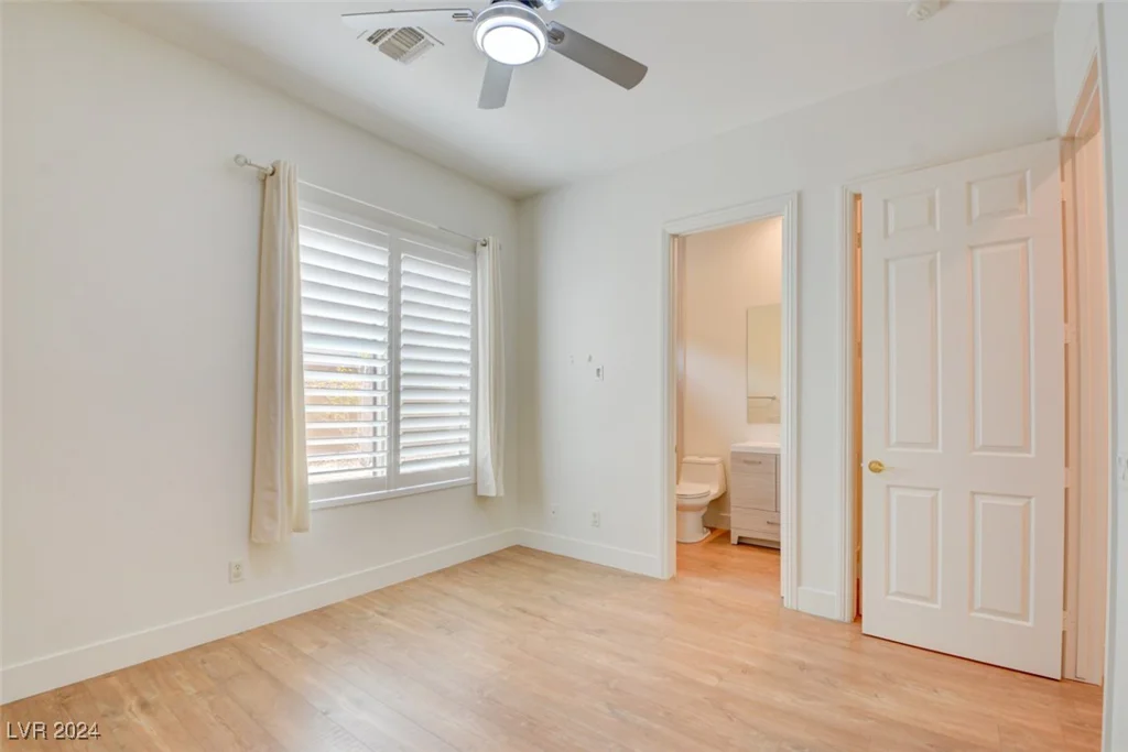 18 Wade Hampton, Henderson, NV 89052