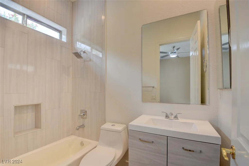 18 Wade Hampton, Henderson, NV 89052
