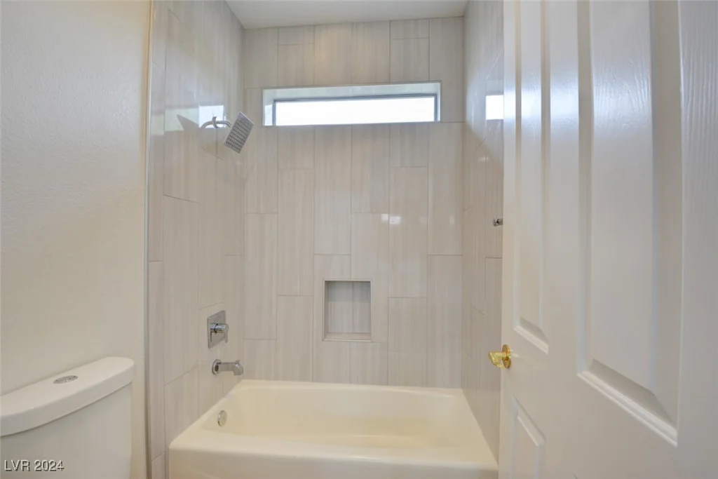 18 Wade Hampton, Henderson, NV 89052