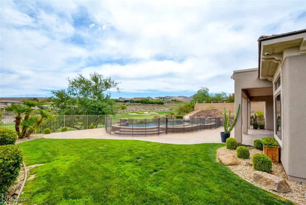 18 Wade Hampton, Henderson, NV 89052