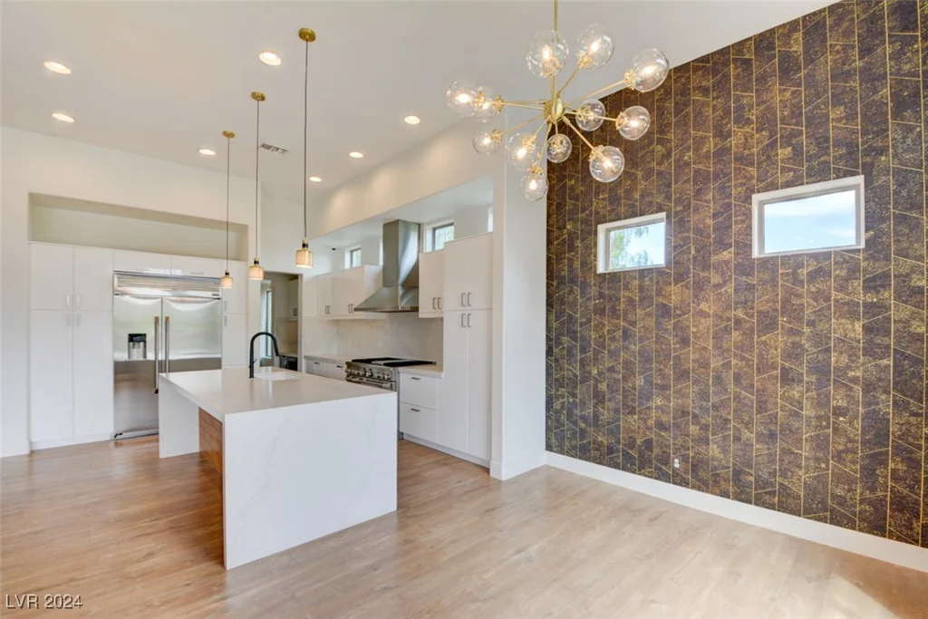 18 Wade Hampton, Henderson, NV 89052