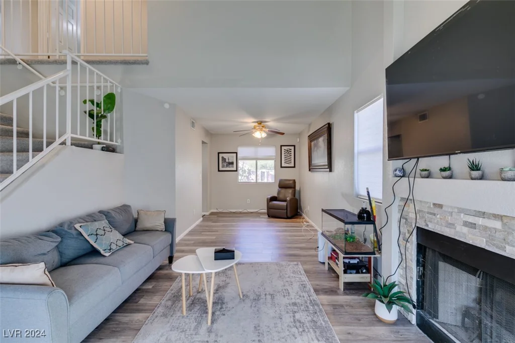 814 Crabapple, Henderson, NV 89002