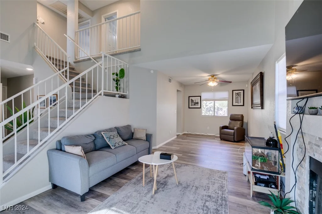 814 Crabapple, Henderson, NV 89002