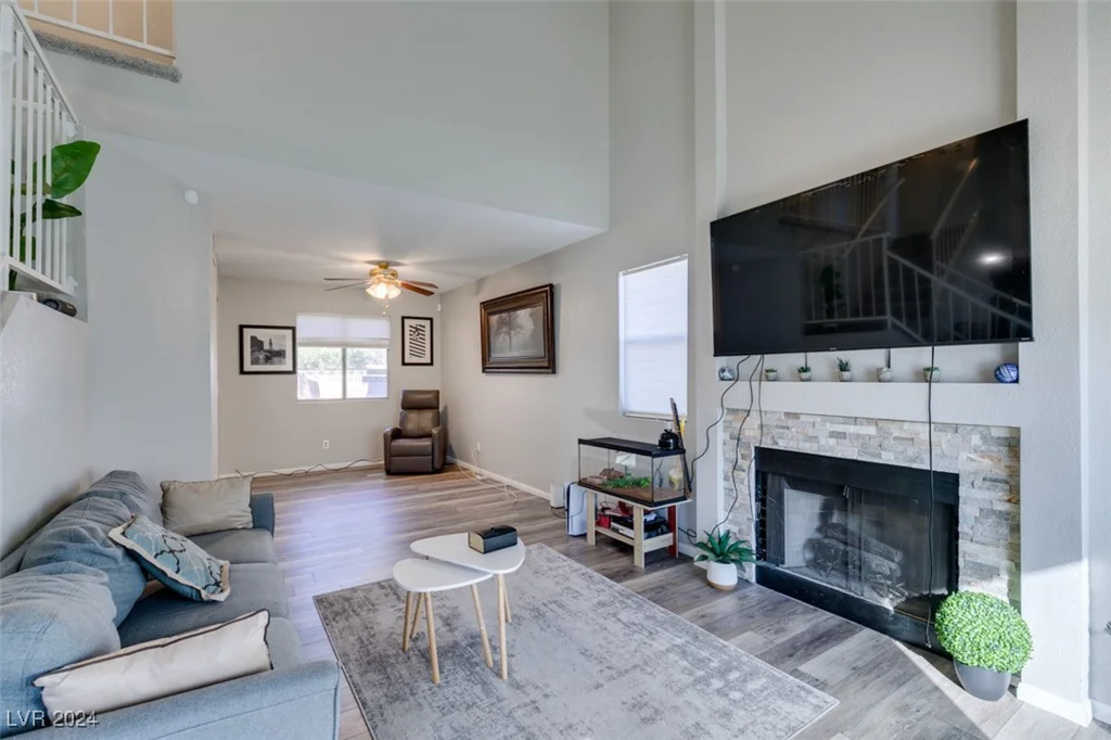 814 Crabapple, Henderson, NV 89002