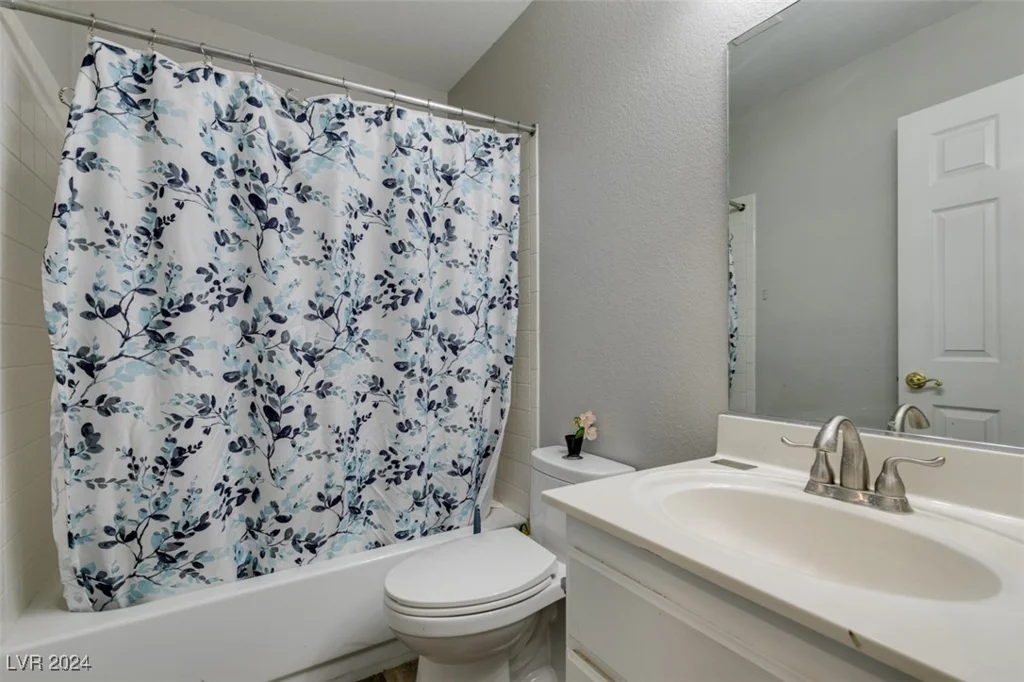 814 Crabapple, Henderson, NV 89002