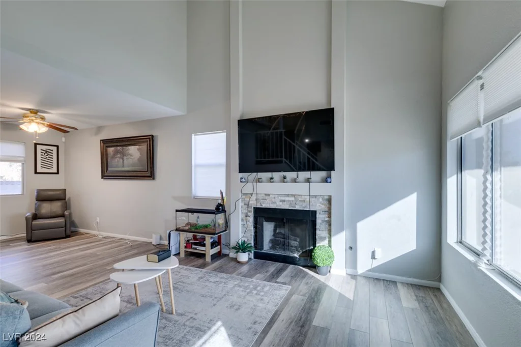 814 Crabapple, Henderson, NV 89002