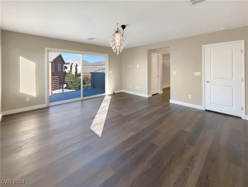 320 Slaters Glen, North Las Vegas, NV 89084