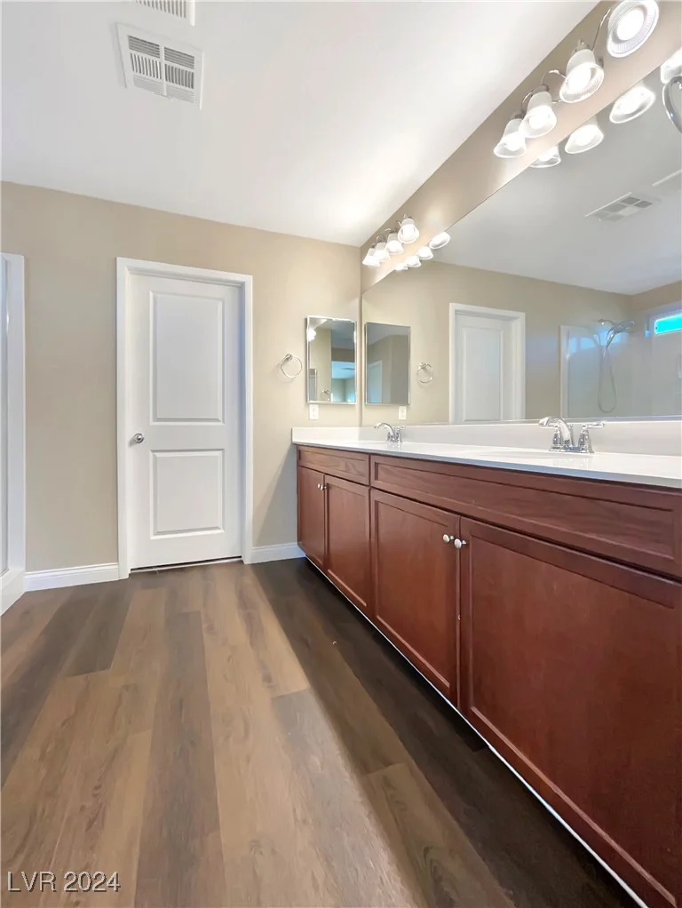320 Slaters Glen, North Las Vegas, NV 89084