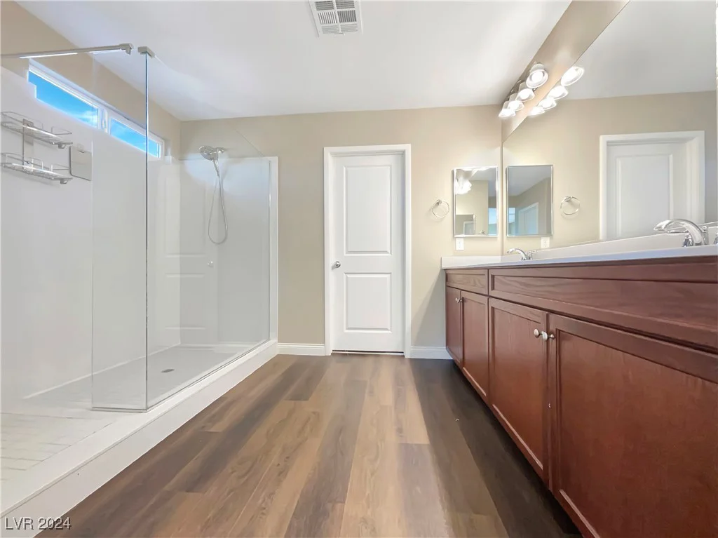 320 Slaters Glen, North Las Vegas, NV 89084