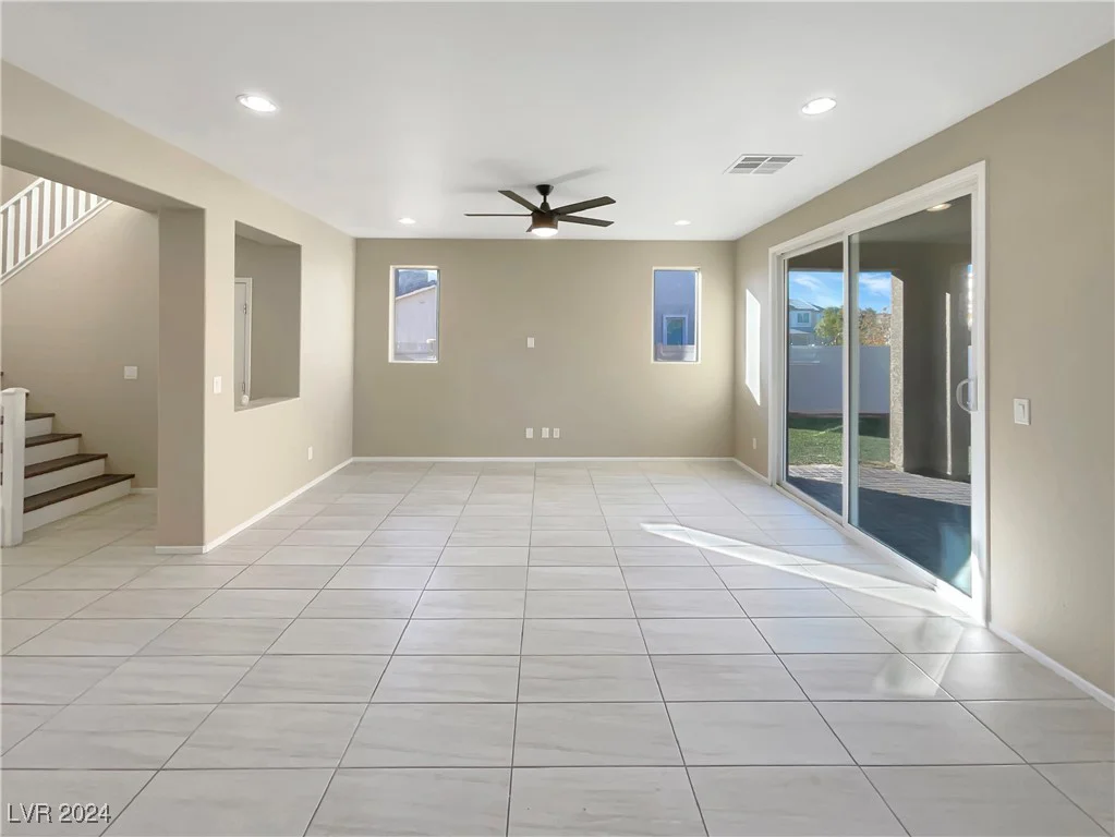 320 Slaters Glen, North Las Vegas, NV 89084
