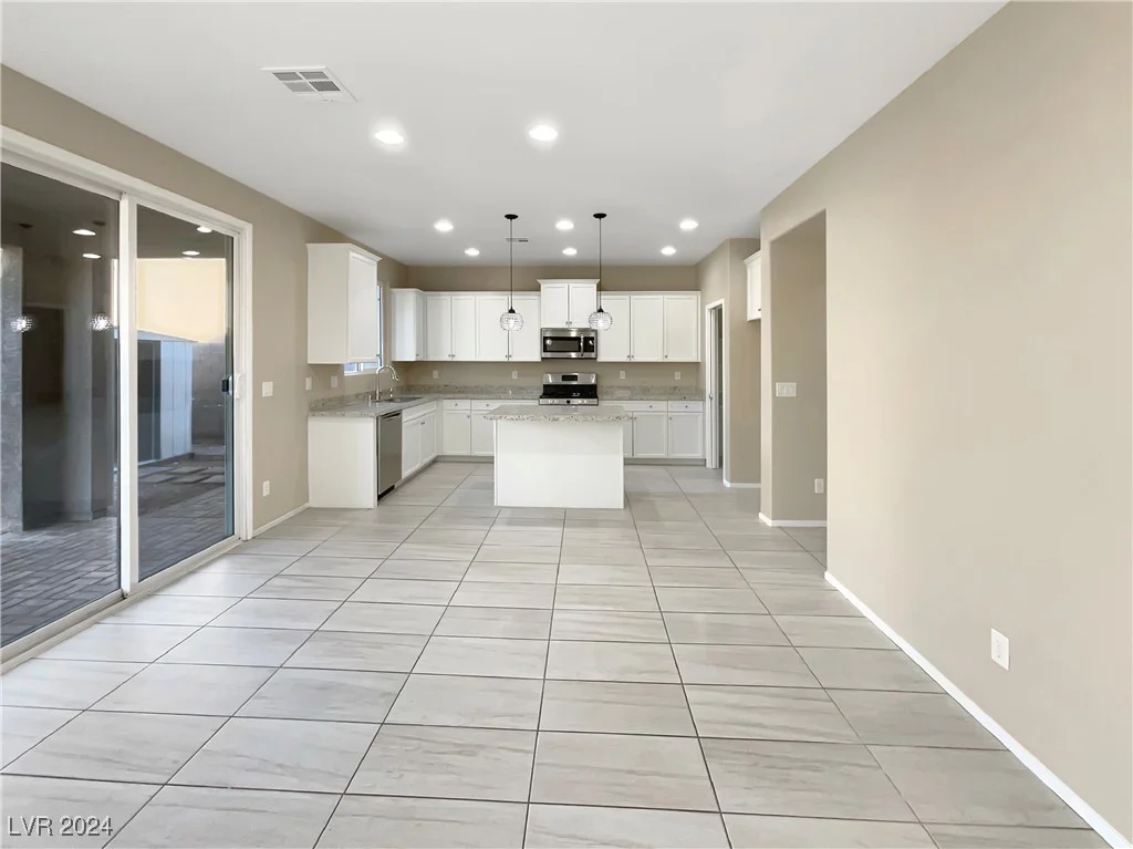 320 Slaters Glen, North Las Vegas, NV 89084