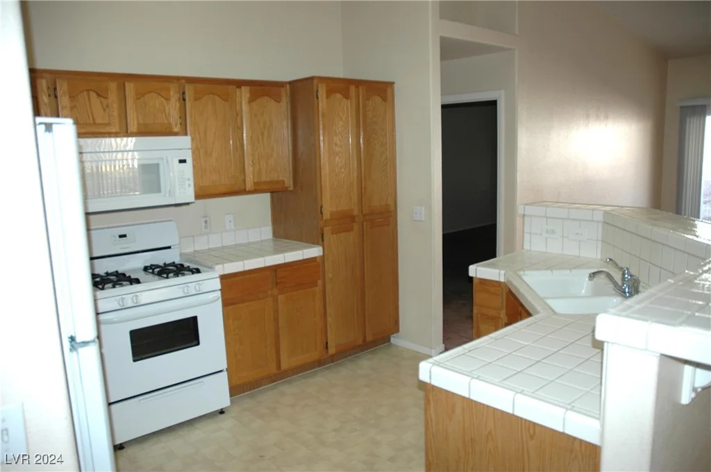 6408 Sundown Heights, Las Vegas, NV 89130