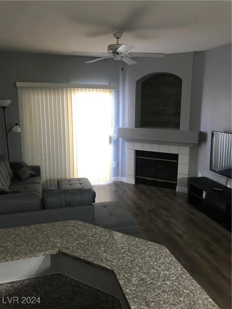 5415 Harmon, Las Vegas, NV 89103