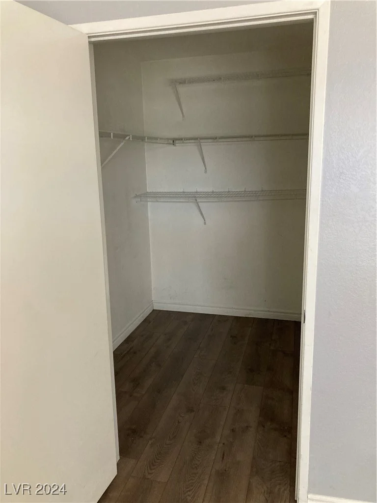 5415 Harmon, Las Vegas, NV 89103
