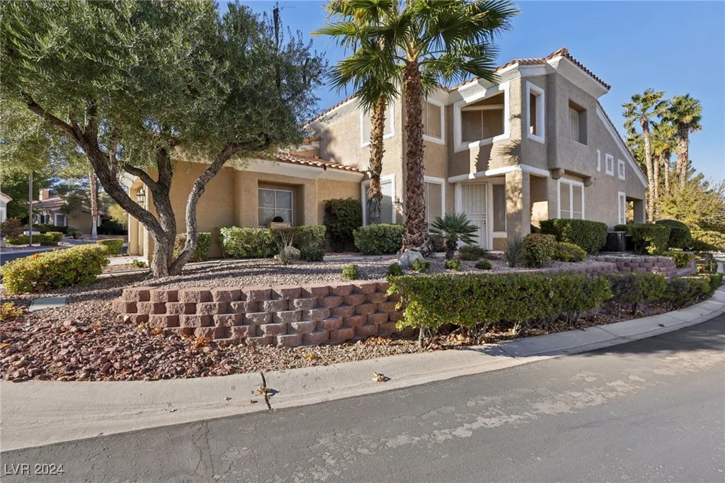 9900 Summer Ash, Las Vegas, NV 89134