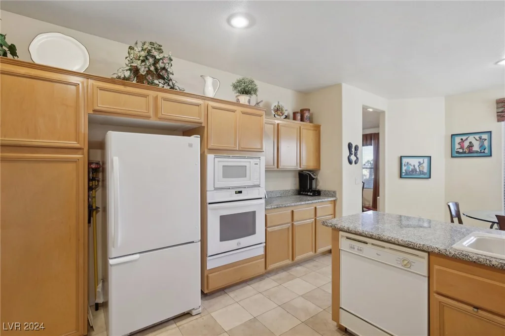 9900 Summer Ash, Las Vegas, NV 89134