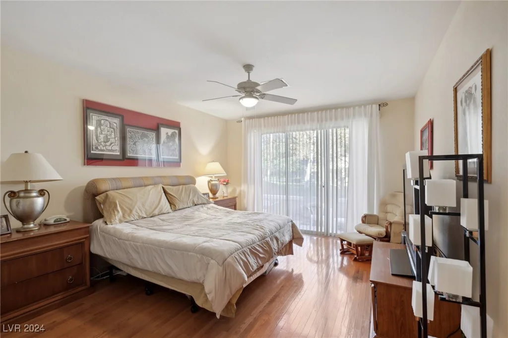 9900 Summer Ash, Las Vegas, NV 89134