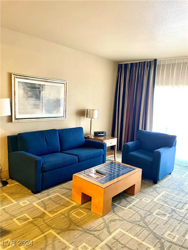 211 Flamingo, Las Vegas, NV 89169