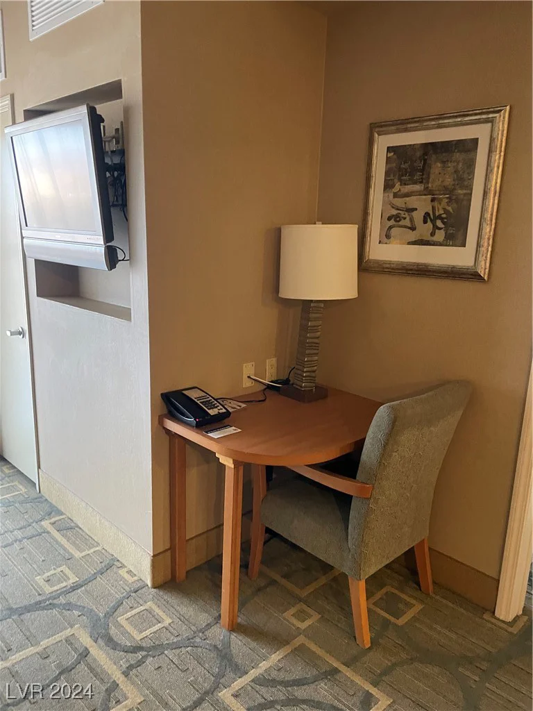 211 Flamingo, Las Vegas, NV 89169