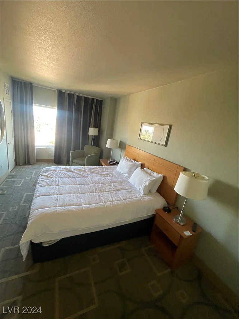 211 Flamingo, Las Vegas, NV 89169