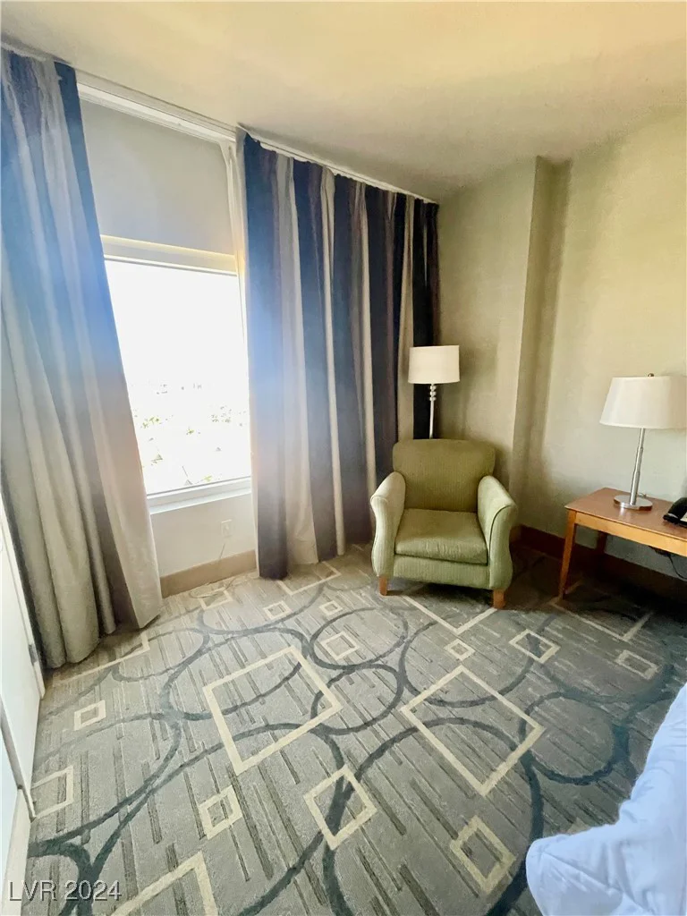 211 Flamingo, Las Vegas, NV 89169