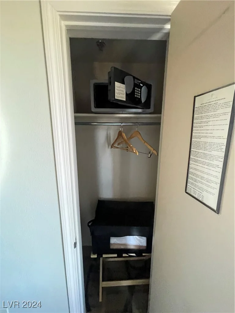 211 Flamingo, Las Vegas, NV 89169