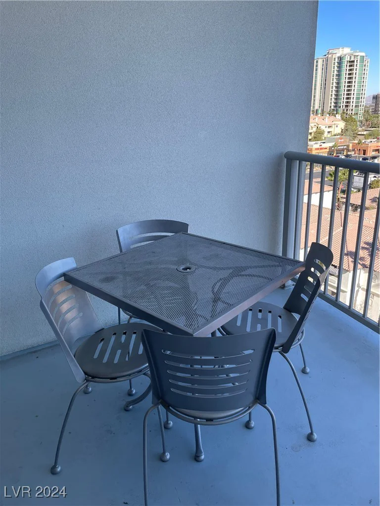 211 Flamingo, Las Vegas, NV 89169