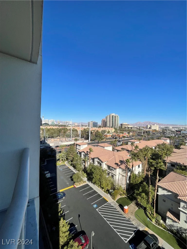 211 Flamingo, Las Vegas, NV 89169
