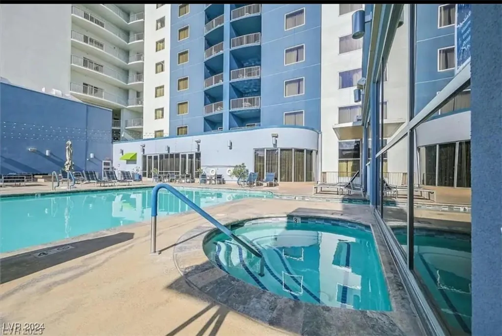 211 Flamingo, Las Vegas, NV 89169