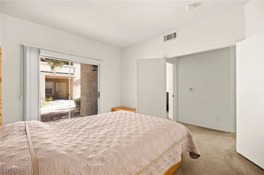 5125 Reno, Las Vegas, NV 89118