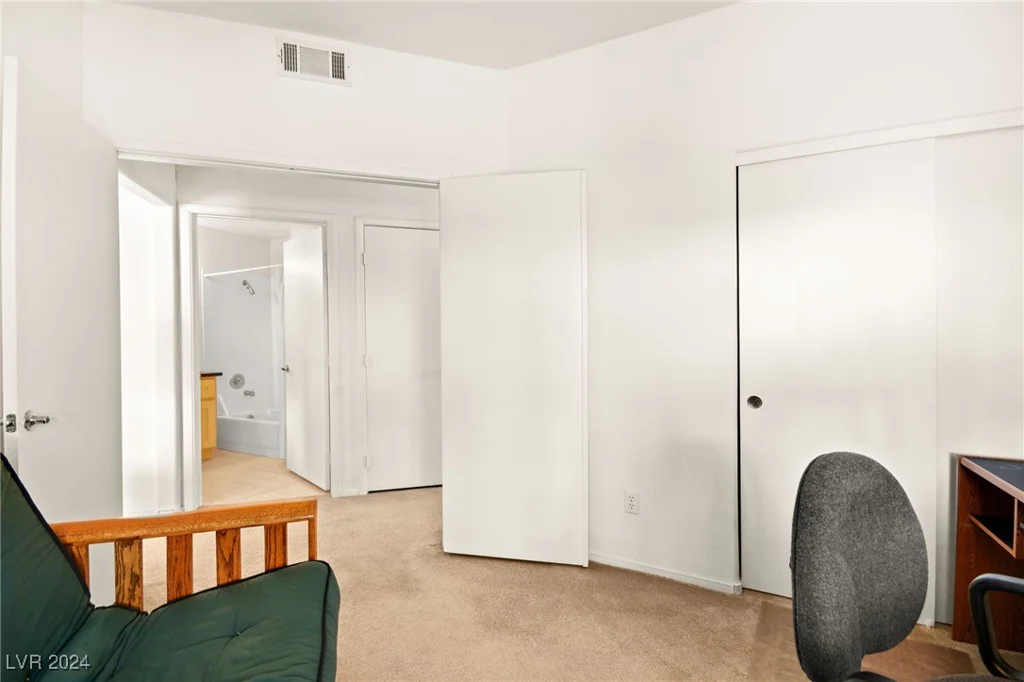 5125 Reno, Las Vegas, NV 89118