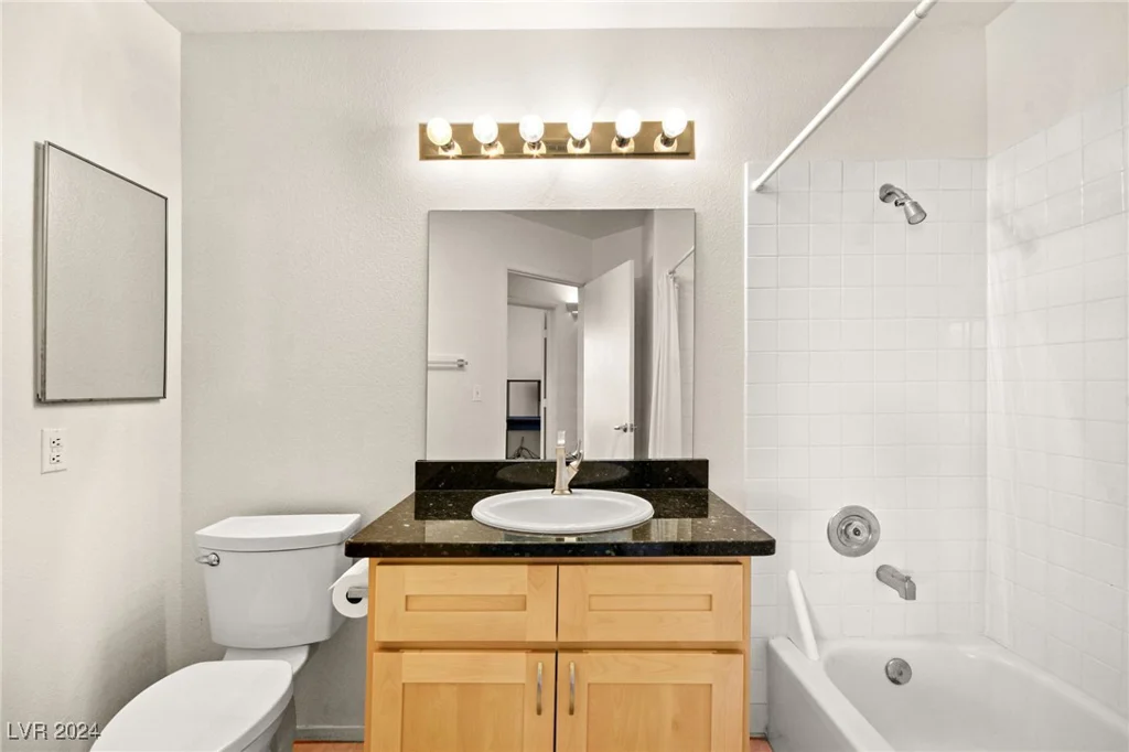 5125 Reno, Las Vegas, NV 89118