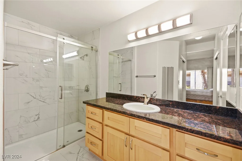 5125 Reno, Las Vegas, NV 89118
