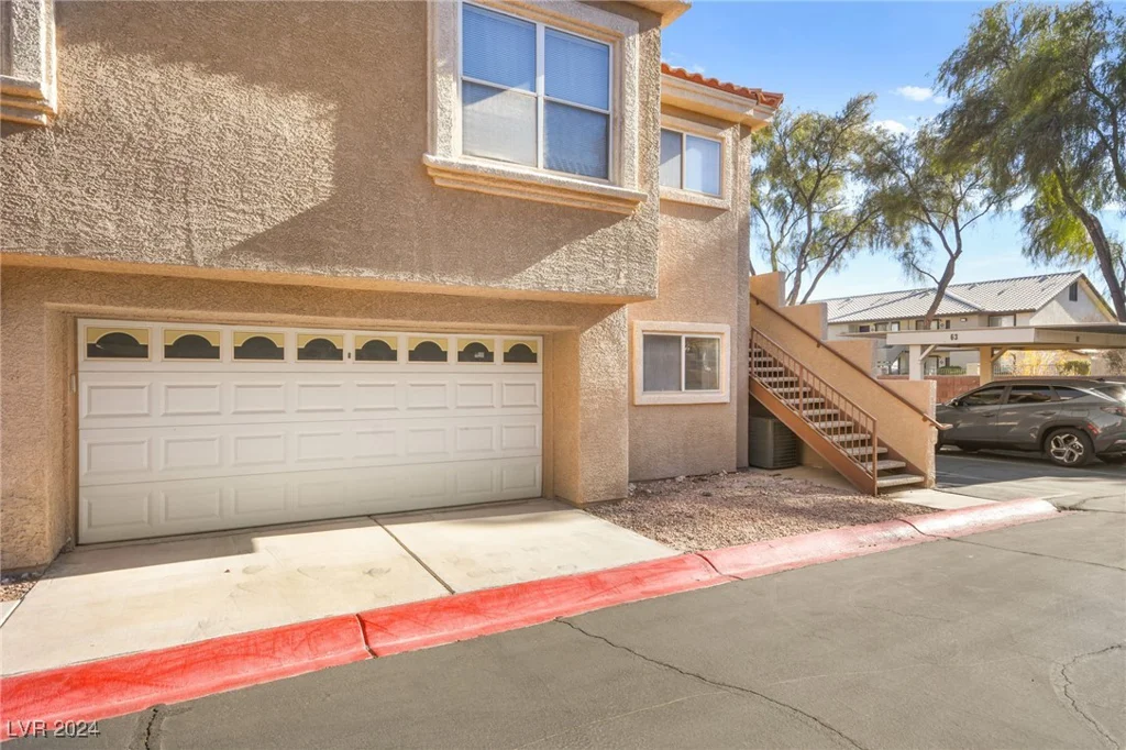 5125 Reno, Las Vegas, NV 89118
