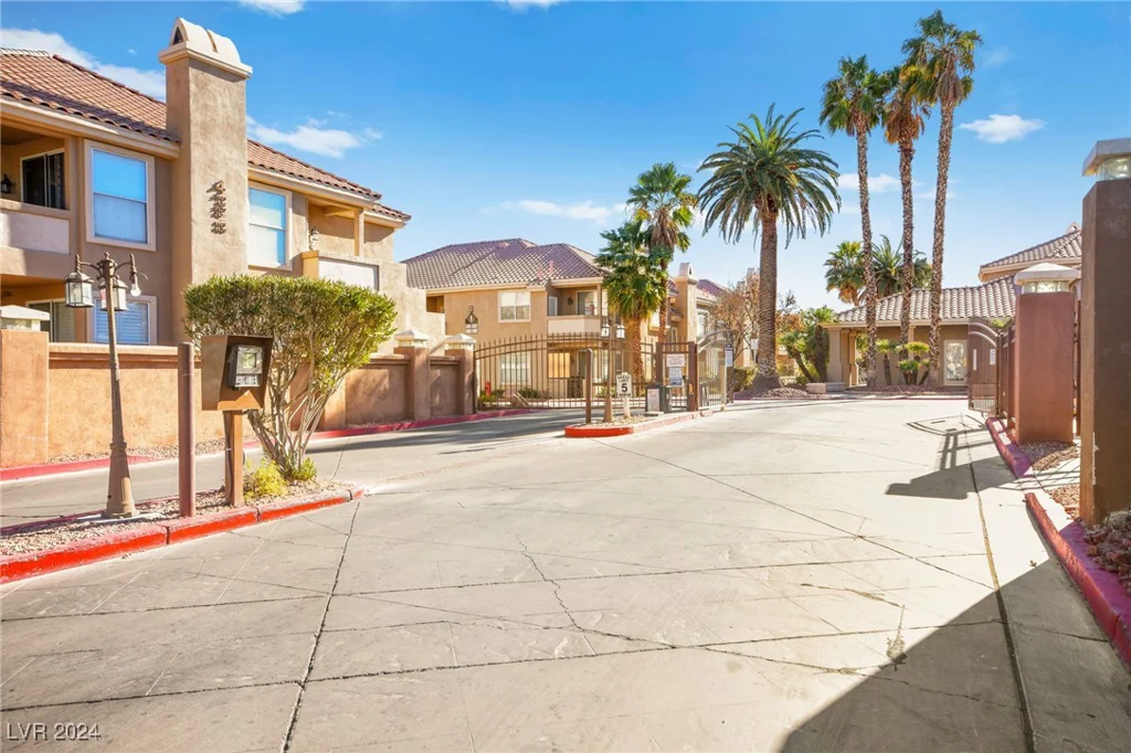 5125 Reno, Las Vegas, NV 89118