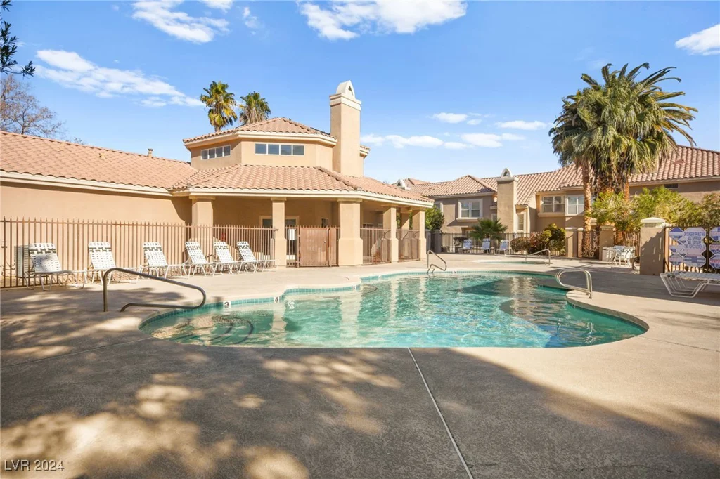 5125 Reno, Las Vegas, NV 89118