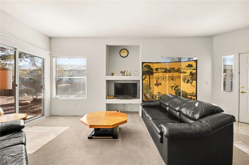 5125 Reno, Las Vegas, NV 89118