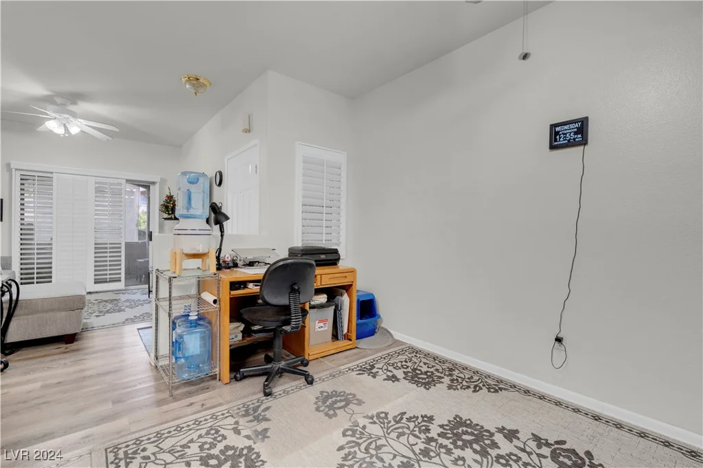 5751 Hacienda, Las Vegas, NV 89122