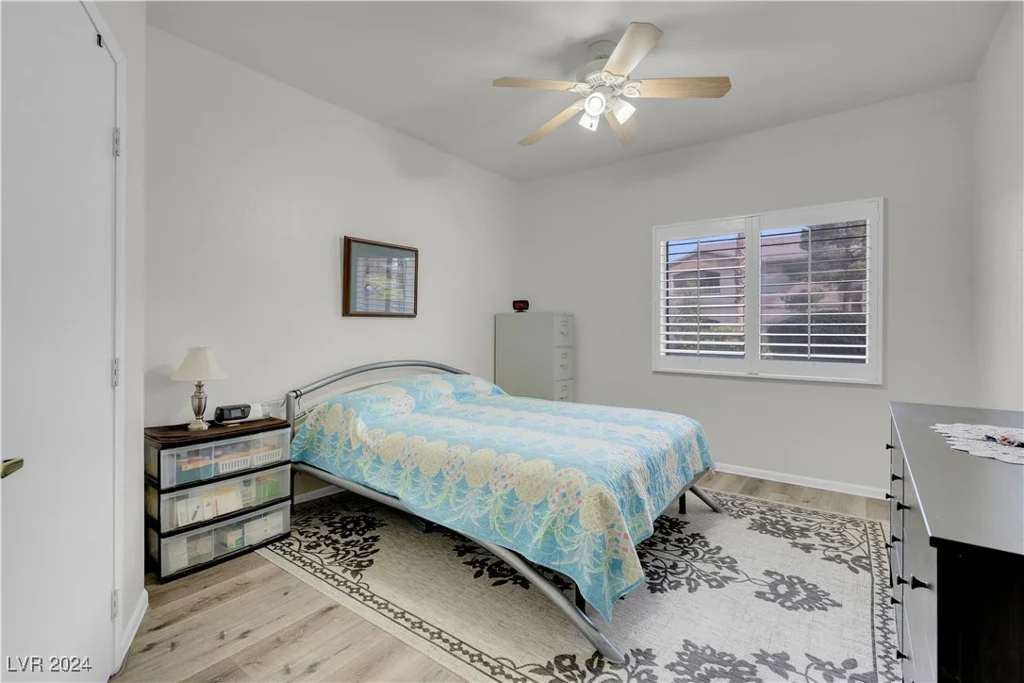 5751 Hacienda, Las Vegas, NV 89122