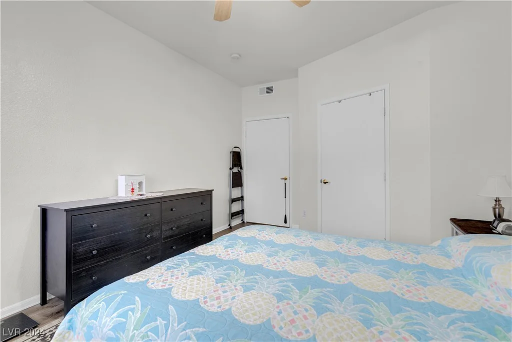 5751 Hacienda, Las Vegas, NV 89122